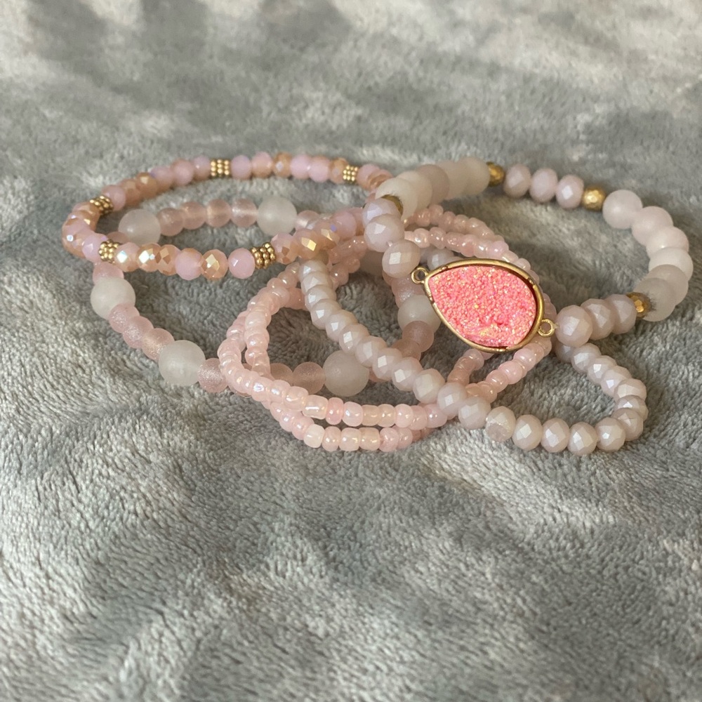 Stretch stack bracelets - Picture 6 of 6